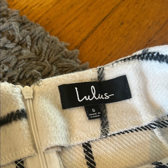 Lulus Spence Plaid White and Black Mini Skirt size Small - Picture 4 of 10